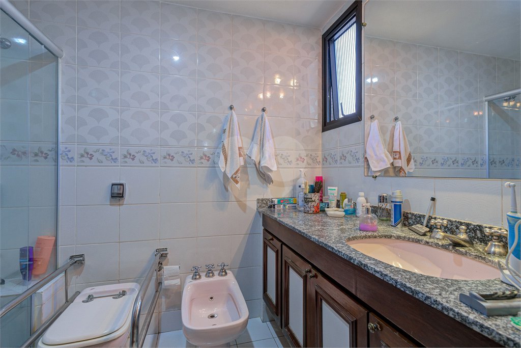 Apartamento à venda com 4 suítes em Moema, São Paulo, SP
