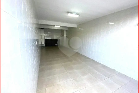 Sobrado à venda com 3 quartos, sendo 1 suíte, em Vila Nivi, São Paulo, SP