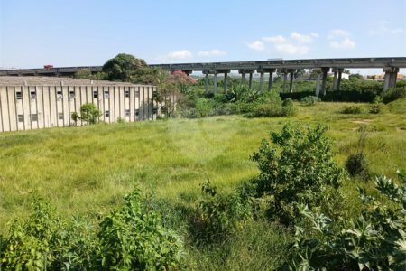 Terreno à venda em Jardim dos Ipês, Itaquaquecetuba, SP