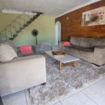 Casa à venda com 3 quartos, sendo 1 suíte,  em Recreio Maristela, Atibaia, SP