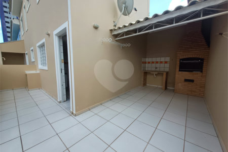 Sobrado à venda com 2 quartos em Jardim Ana Maria, Sorocaba, SP