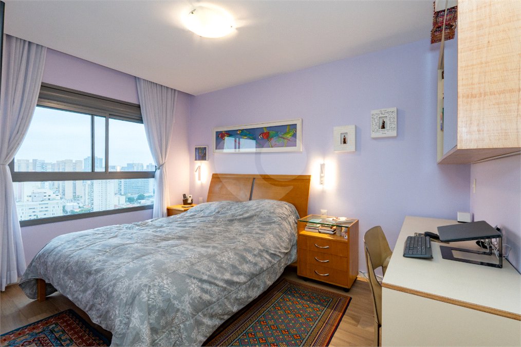 Apartamento à venda com 3 suítes em Campo Belo, São Paulo, SP