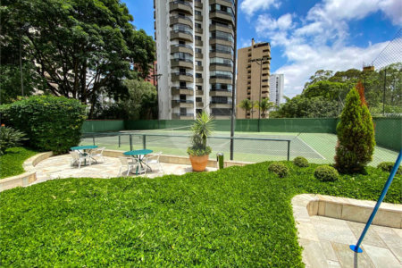 Apartamento à venda com 4 suítes em Vila Suzana, São Paulo, SP