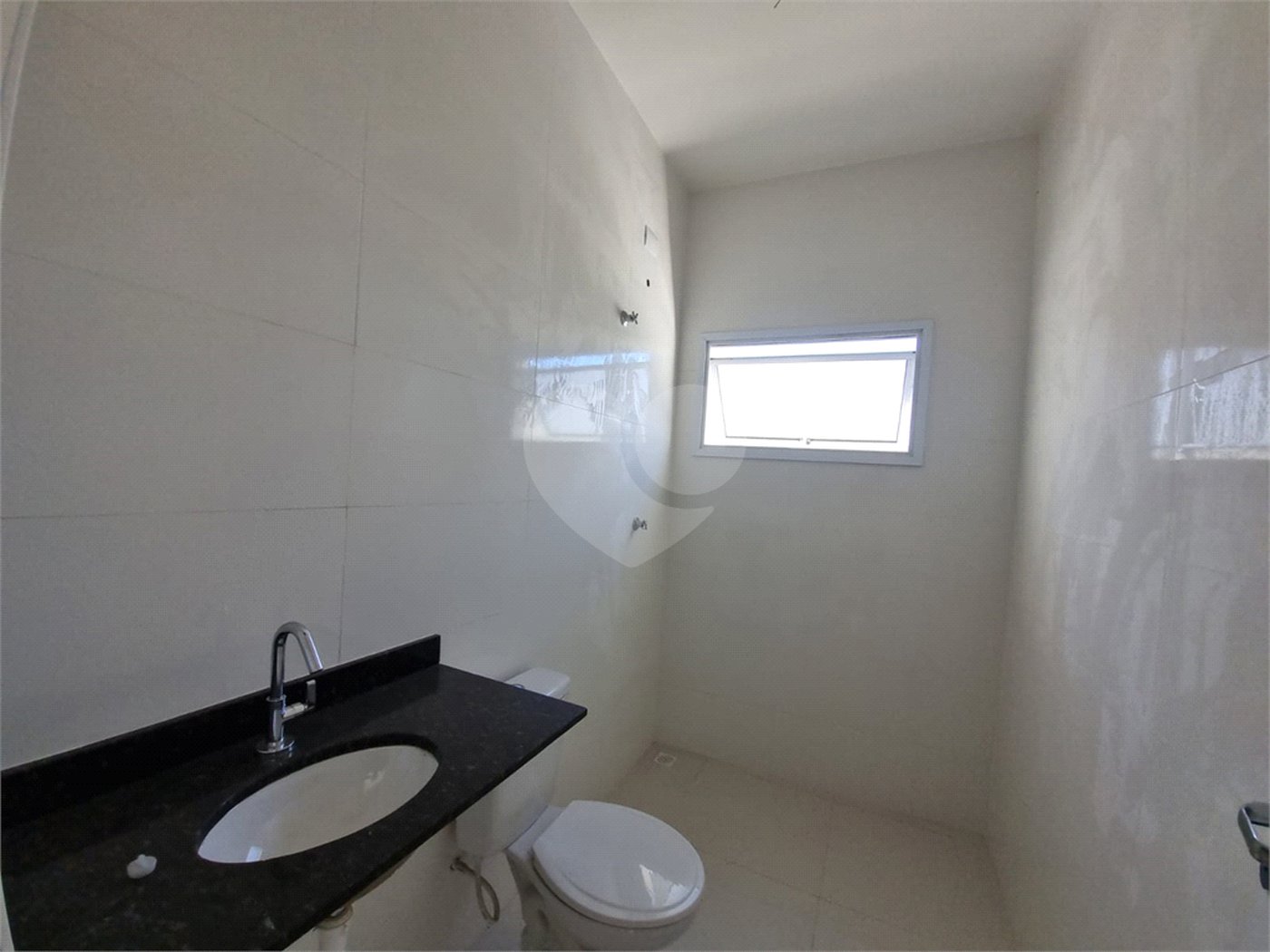 Casa à venda com 2 suítes no condomínio Residencial Américo Figueiredo, Sorocaba - SP