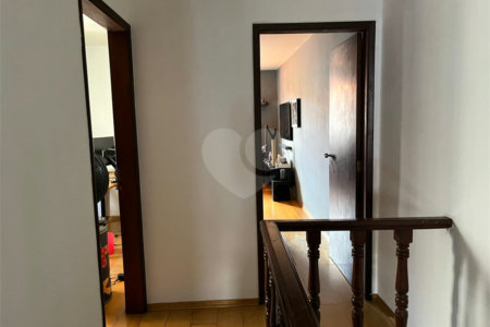 Sobrado à venda com 3 quartos, sendo 1 suíte, em Jardim das Vertentes, São Paulo, SP