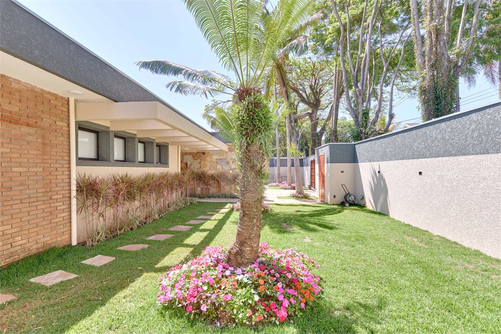 Casa Térrea à venda com 4 quartos, sendo 3 suítes, em Jardim Prudência, São Paulo, SP