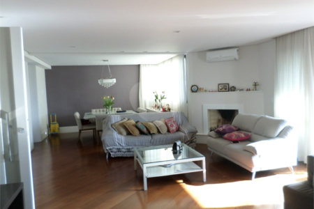 Apartamento à venda com 4 quartos, sendo 2 suítes, em Jardim Londrina, São Paulo, SP