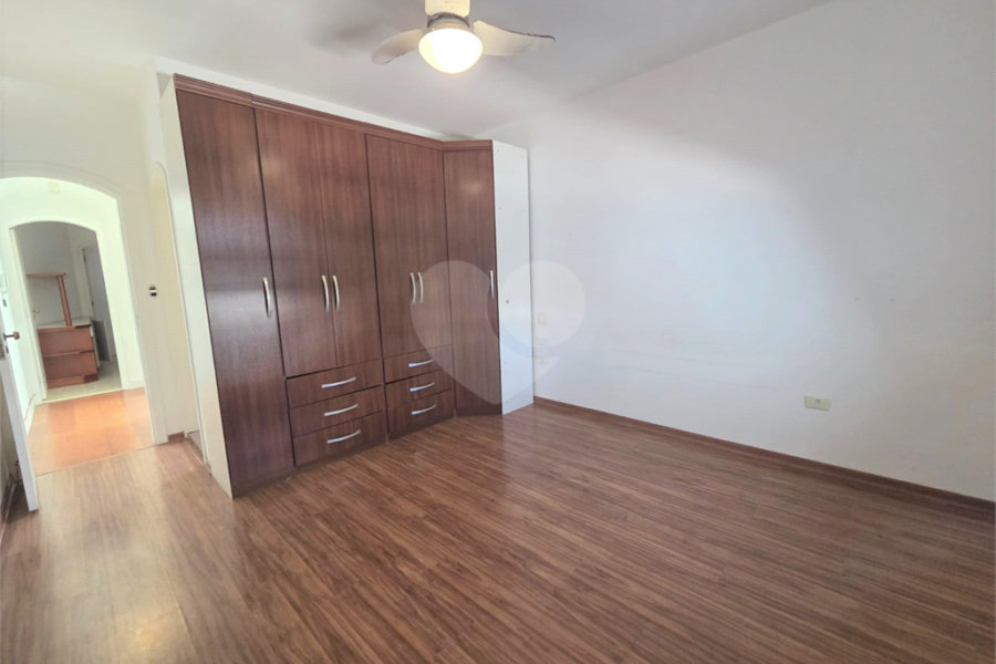 Sobrado à venda ou para alugar com 3 quartos, sendo 2 suítes,  em Vila Lucia, São Paulo, SP