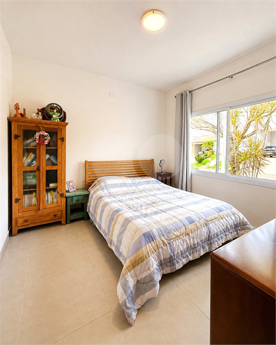 Casa à venda com 3 suítes no condomínio Via Castelli, Louveira - SP
