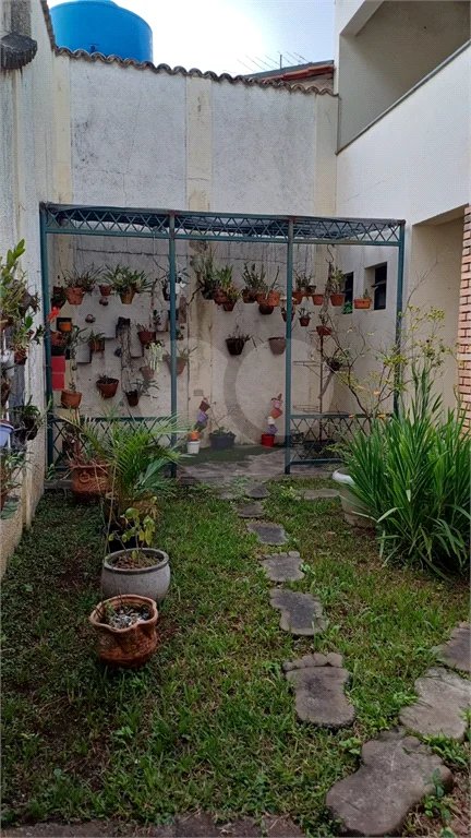 Sobrado à venda com 5 quartos, sendo 1 suíte, em Tremembé, São Paulo, SP