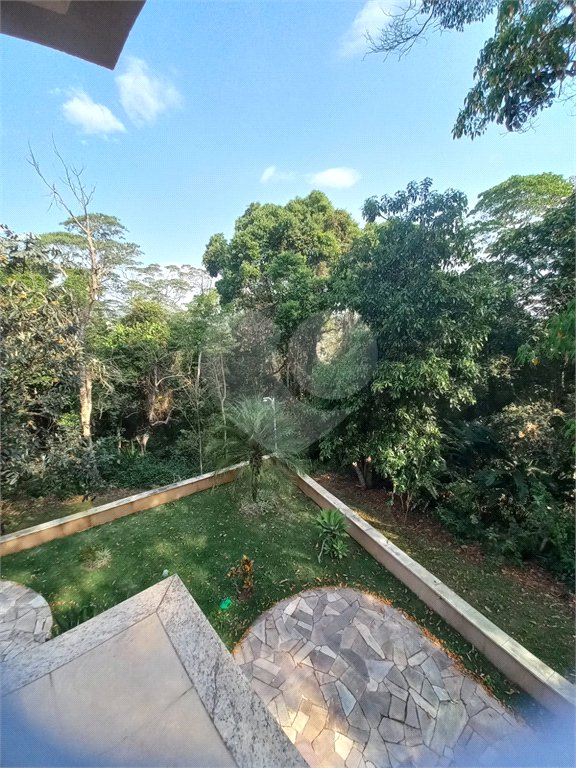 Sobrado à venda com 3 quartos, sendo 2 suítes, em Aruã, Mogi das Cruzes, SP