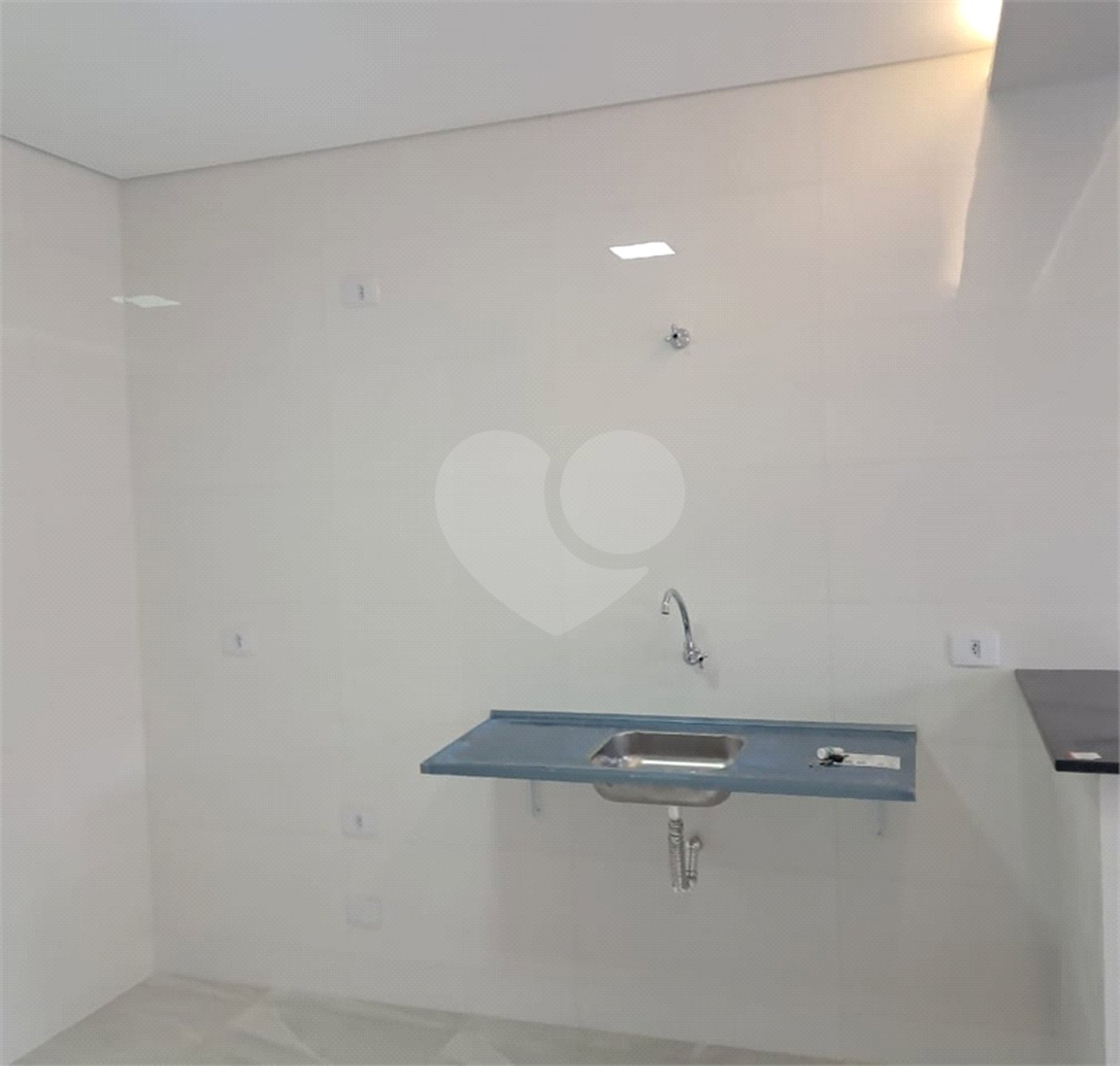 Casa de Vila à venda com 2 quartos, sendo 1 suíte, em Vila Barão, Sorocaba, SP