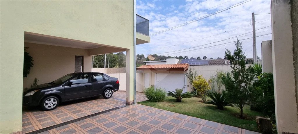 Casa à venda com 3 quartos, sendo 1 suíte, no condomínio Chácaras do Lago, Vinhedo - SP
