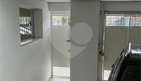 Casa à venda com 2 suítes em Santana, São Paulo, SP