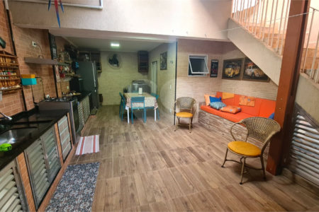 Casa à venda com 2 quartos em Vila dos Remédios, São Paulo, SP