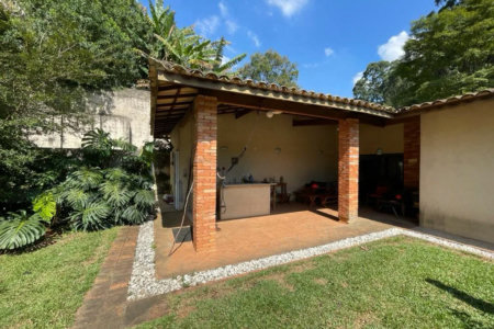 Casa à venda com 4 quartos, sendo 1 suíte,  em Vila Morumbi, São Paulo, SP