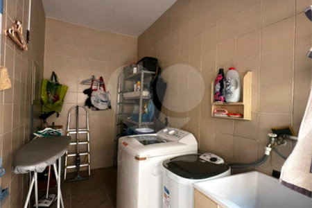 Sobrado à venda com 3 quartos, sendo 2 suítes,  em Alto Ipiranga, Mogi das Cruzes, SP