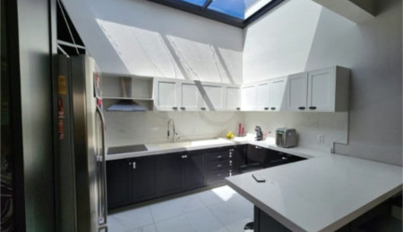 Casa à venda com 3 quartos, sendo 1 suíte,  no condomínio Park Real, Indaiatuba - SP