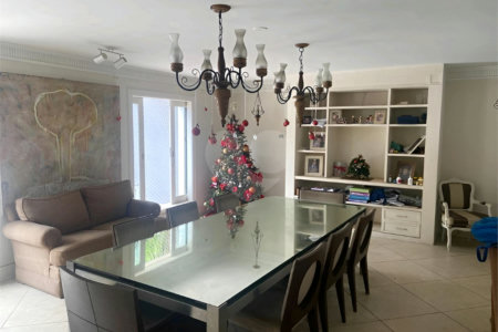 Casa à venda com 6 quartos, sendo 3 suítes, em Jardim Guedala, São Paulo, SP