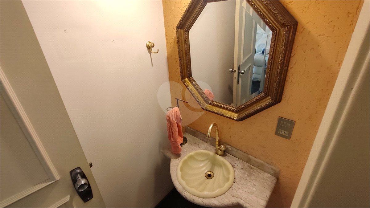 Sobrado à venda com 3 quartos, sendo 1 suíte, em Jardim São Paulo(zona Norte), São Paulo, SP