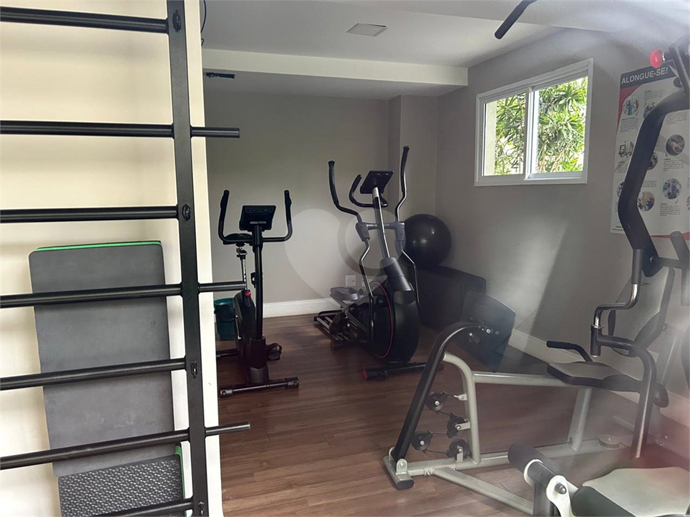 Apartamento à venda com 2 suítes em Pinheiros, São Paulo, SP