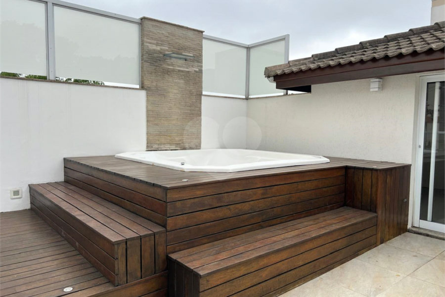 Casa à venda com 3 suítes em Santana, São Paulo, SP