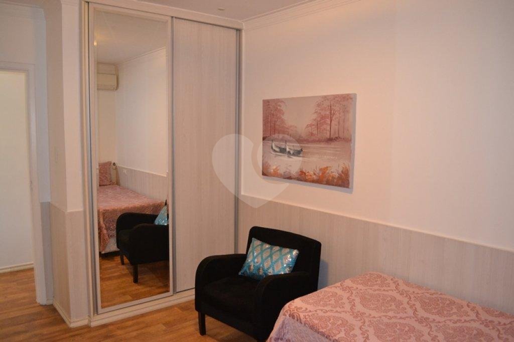 Sobrado à venda com 3 quartos, sendo 1 suíte, em Tremembé, São Paulo, SP