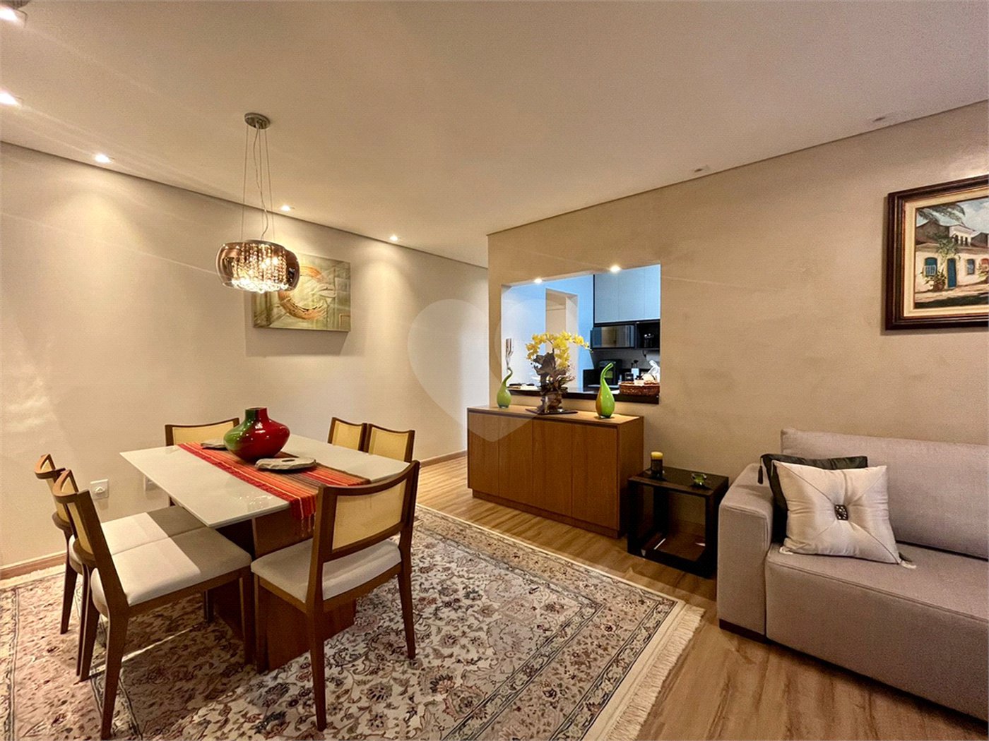 Apartamento à venda com 3 suítes em Pinheirinho, Vinhedo, SP