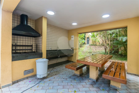 Apartamento à venda com 3 quartos, sendo 1 suíte, em Jardim Marajoara, São Paulo, SP