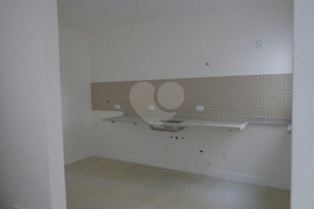 Casa à venda com 3 quartos, sendo 1 suíte,  no condomínio Professor Teot?nio Monteiro de Barros Filho, São Paulo - SP
