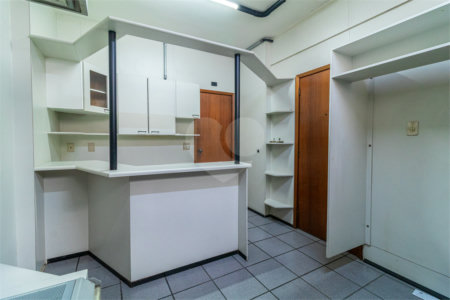 Apartamento à venda com 3 quartos, sendo 1 suíte, em Higienópolis, São Paulo, SP