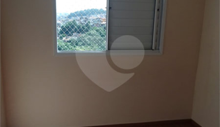 Apartamento para alugar com 2 quartos em Jardim Henriqueta, Taboão da Serra, SP