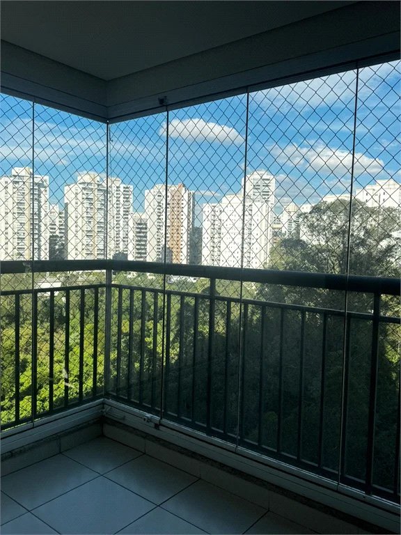 Apartamento para alugar com 3 quartos, sendo 1 suíte, em Parque Reboucas, São Paulo, SP