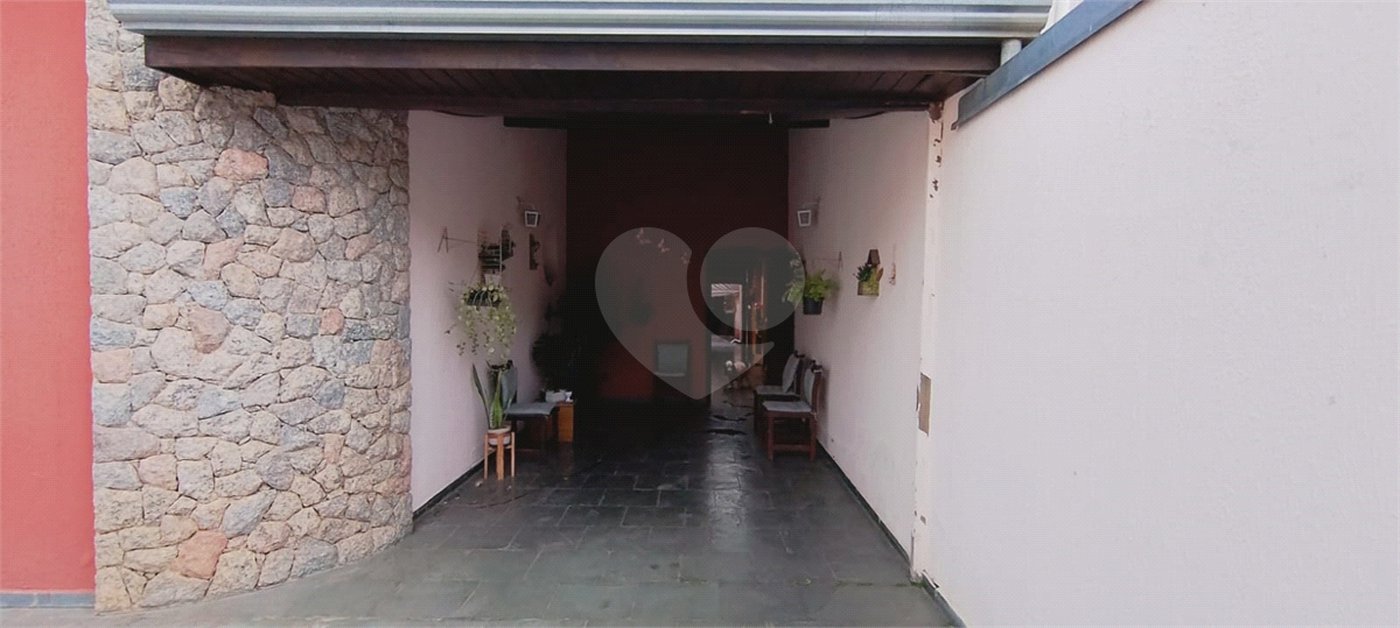 Casa Térrea à venda com 3 suítes em Jardim Prestes de Barros, Sorocaba, SP
