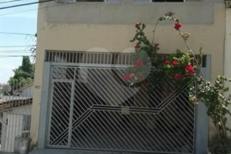 Sobrado à venda com 4 quartos, sendo 1 suíte, em Vila Mazzei, São Paulo, SP
