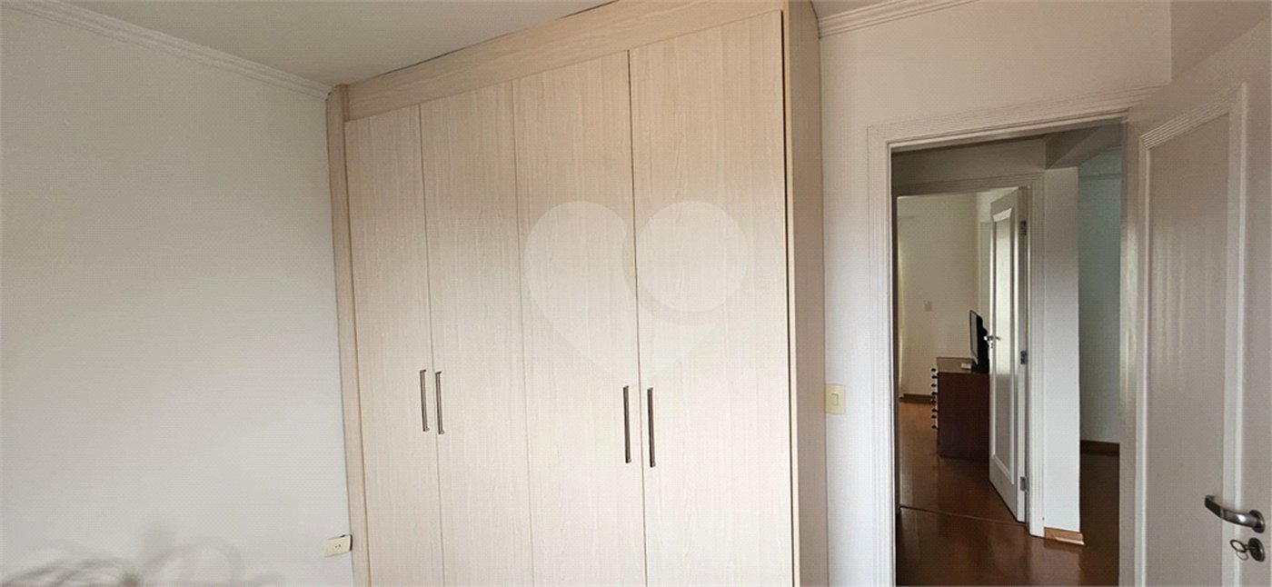 Casa à venda com 3 quartos, sendo 1 suíte, no condomínio Res Santa Inês, São Paulo - SP