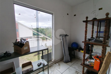 Casa à venda com 4 quartos, sendo 3 suítes, no condomínio Rancho Dirce, Sorocaba - SP