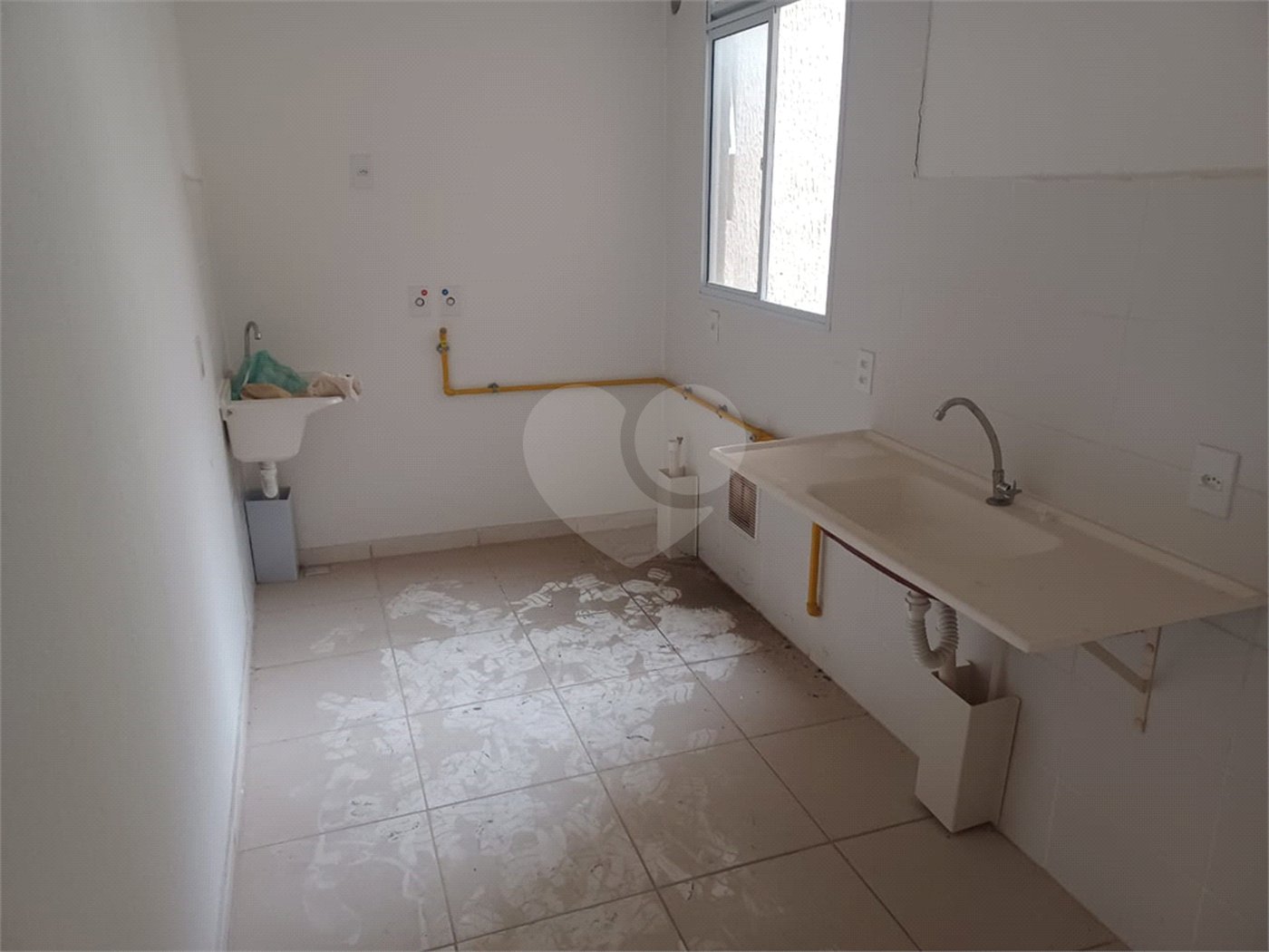 Apartamento à venda com 2 quartos em Santa Cruz, Rio de Janeiro, RJ