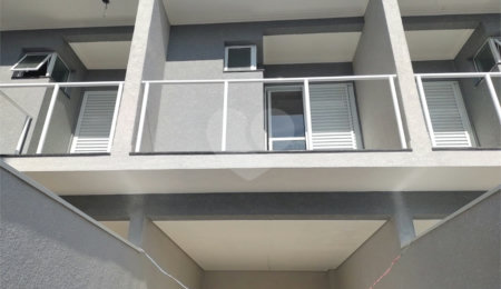 Sobrado à venda com 3 quartos, sendo 1 suíte,  em Campo Grande, São Paulo, SP