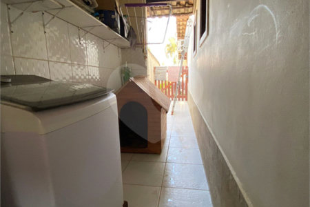 Casa em condomínio à venda com 4 quartos, sendo 1 suíte, em Baleia, São Pedro da Aldeia, RJ
