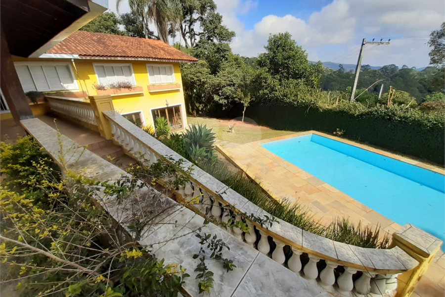 Casa Térrea à venda com 4 quartos, sendo 2 suítes, em Serra da Cantareira, Mairiporã, SP