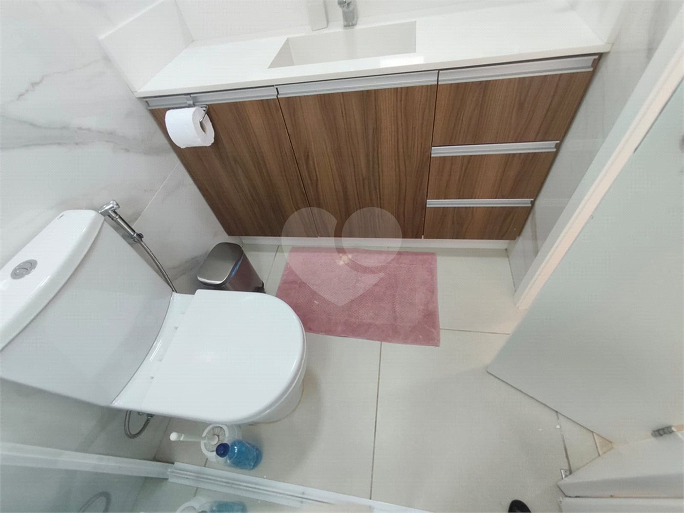 Apartamento à venda com 3 quartos, sendo 1 suíte,  em Vila Monumento, São Paulo, SP