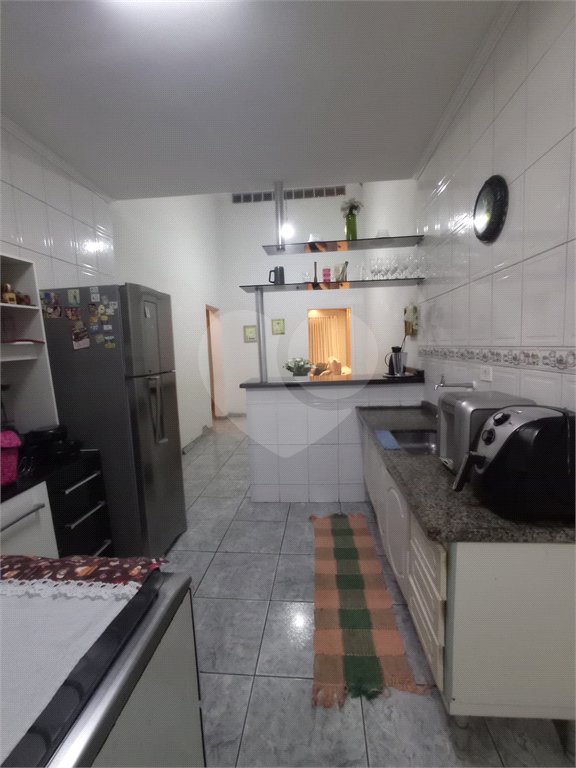 Casa Térrea à venda com 3 quartos em Jardim Santa Bárbara, Sorocaba, SP