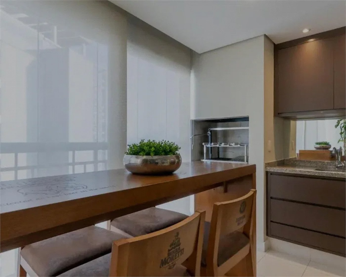 Apartamento à venda com 2 suítes em Vila Gertrudes, São Paulo, SP