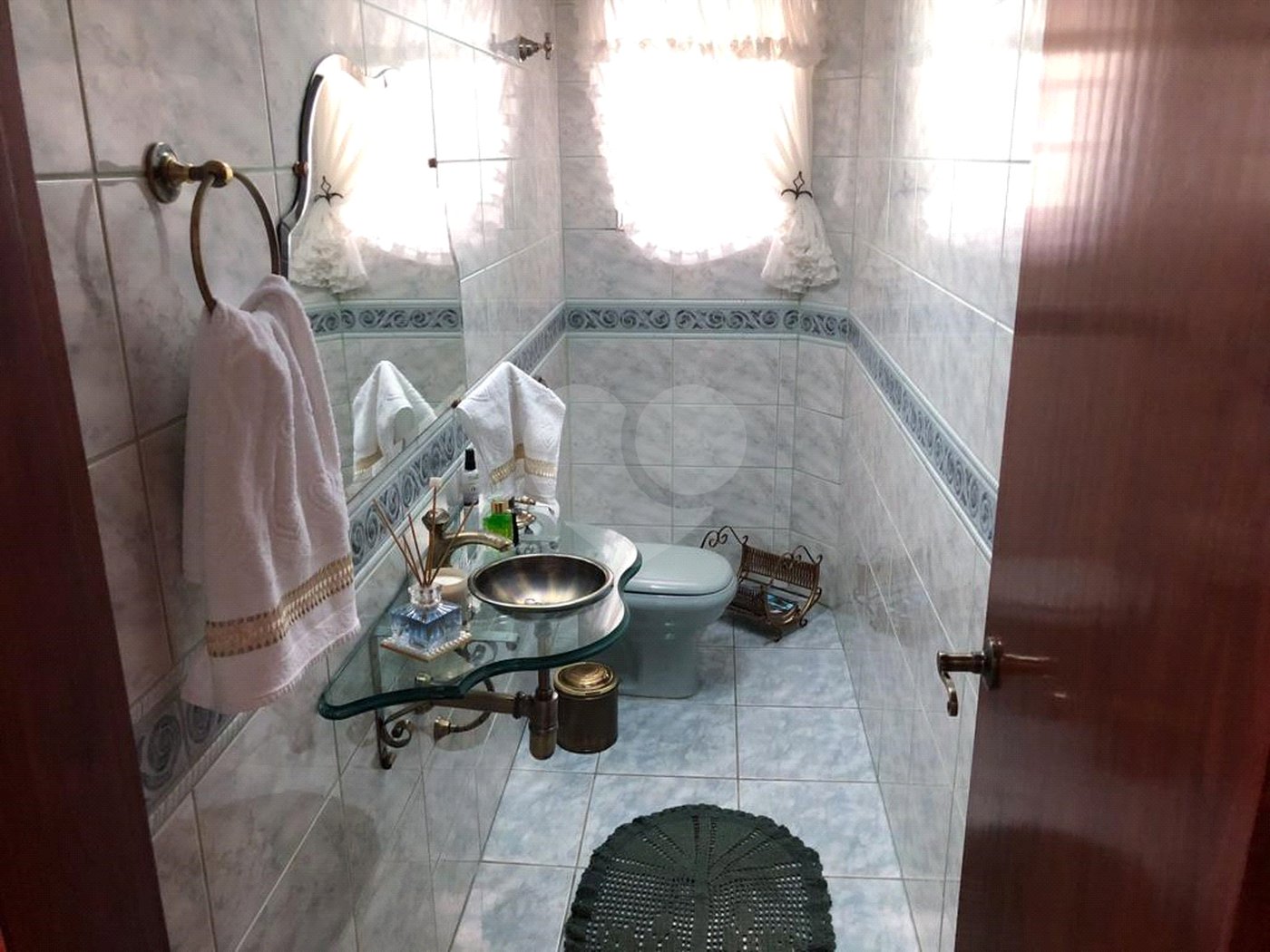 Sobrado à venda com 3 quartos, sendo 1 suíte, em Horto, São Paulo, SP