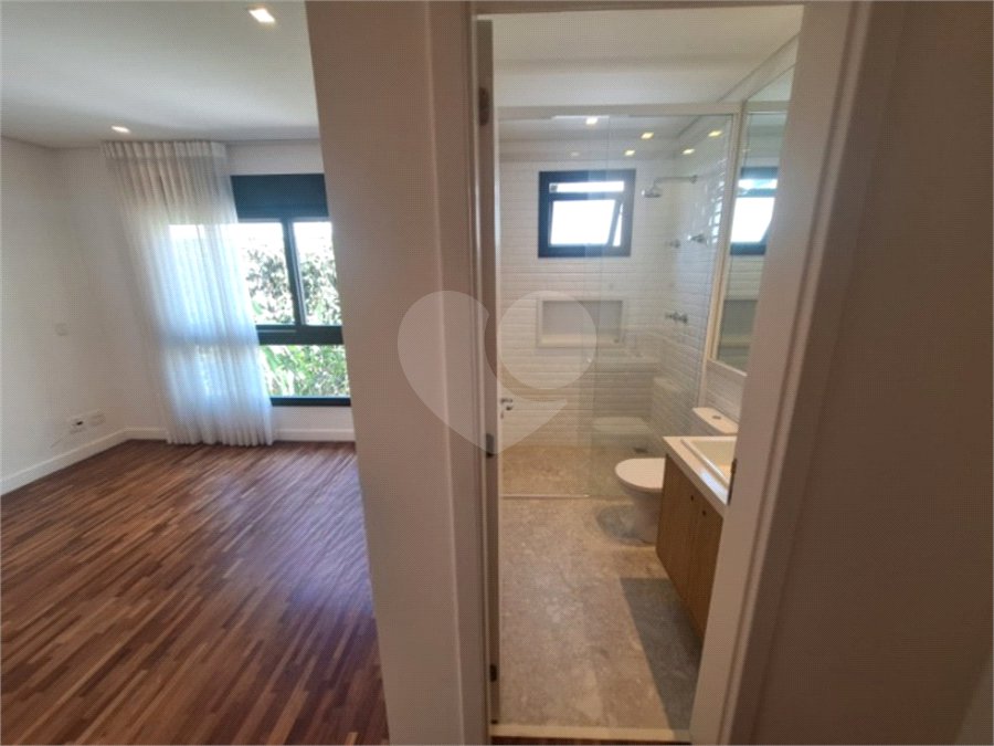 Casa à venda ou para alugar com 3 suítes no condomínio Boulevard Ibirapuera, São Paulo - SP