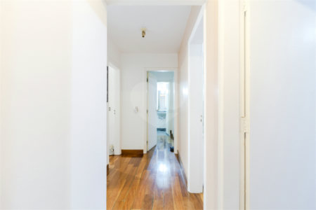 Apartamento à venda com 4 quartos, sendo 1 suíte, em Indianópolis, São Paulo, SP