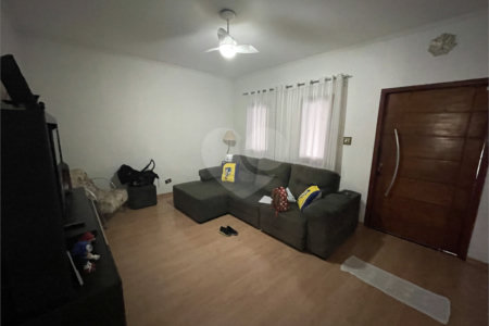 Casa à venda com 2 quartos, sendo 1 suíte, em Vila Angélica, Sorocaba, SP