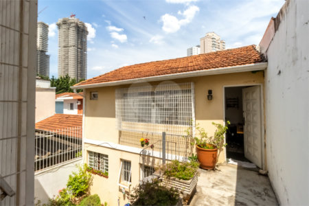 Sobrado à venda com 4 quartos, sendo 2 suítes, em Brooklin, São Paulo, SP