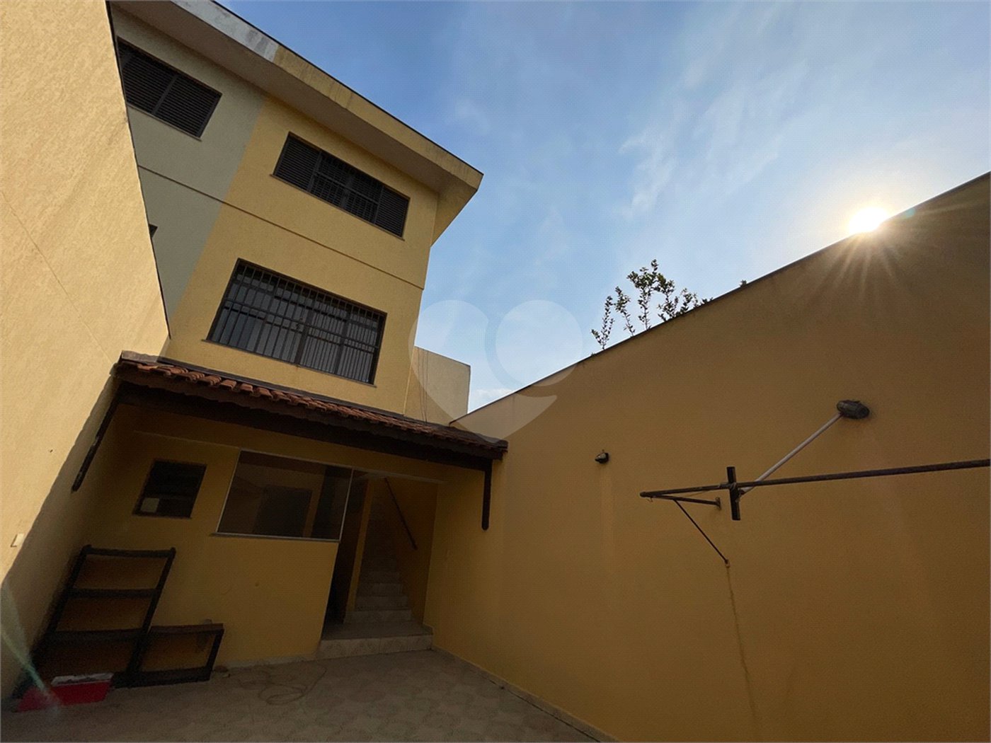 Sobrado à venda com 4 quartos, sendo 1 suíte, em Vila Nova Cachoeirinha, São Paulo, SP